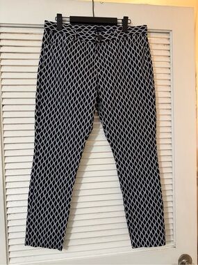 GAP Navy & White Diamond-Print Cropped Pants
